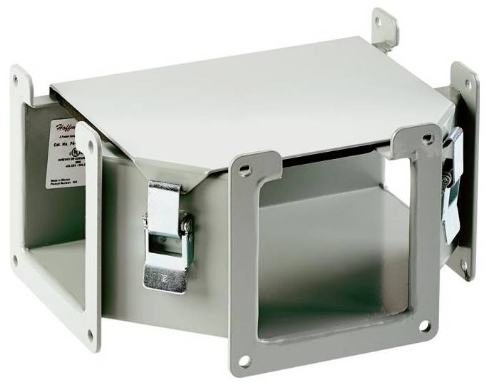 Metallgehäuse mit abnehmbarer Abdeckung und vier Montagehalterungen, geeignet für elektrische Installationen und Schutzvorrichtungen.