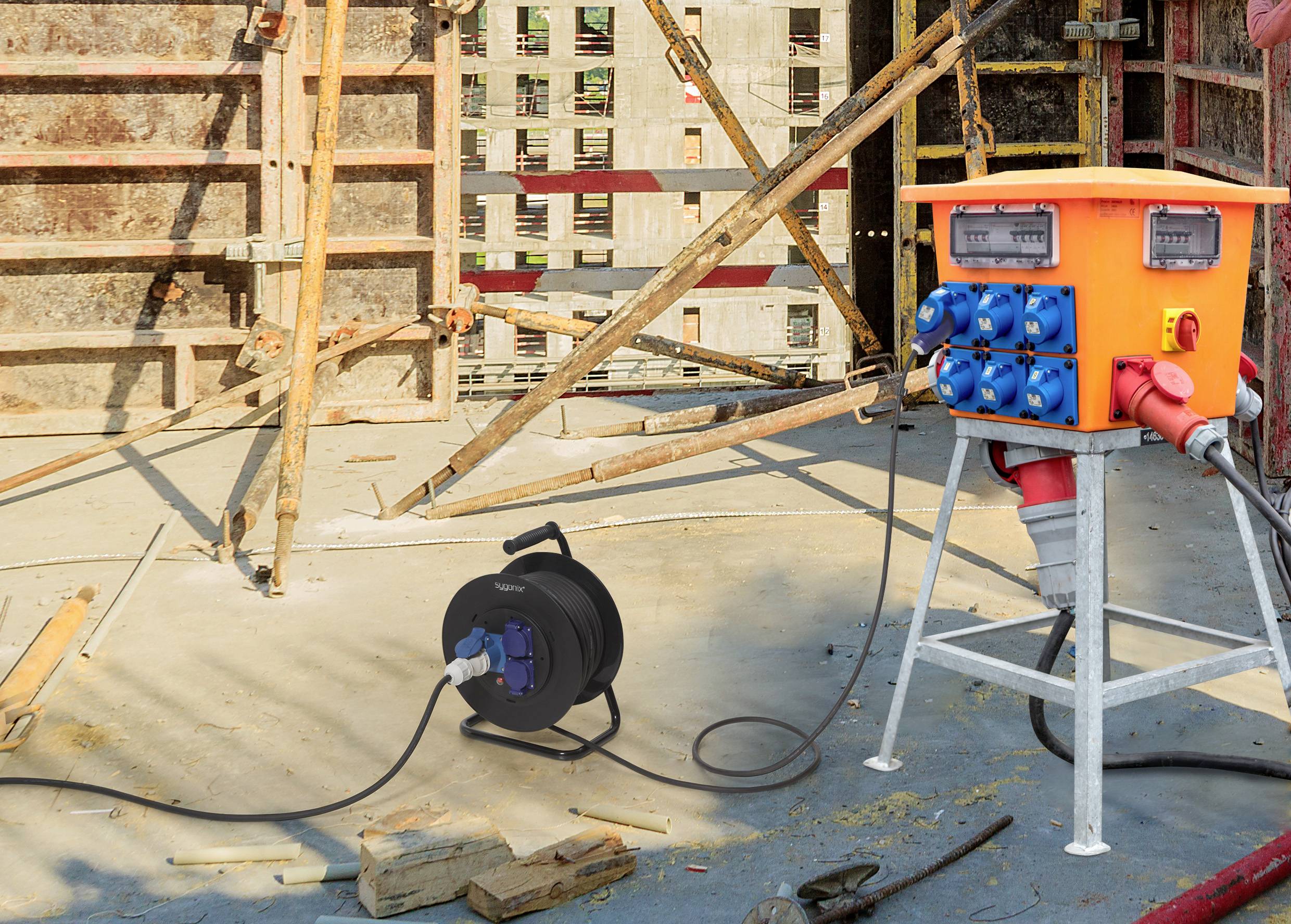 Sygonix SY-6618488 Kabeltrommel 30m Schwarz CEE-Stecker 16A 3polig