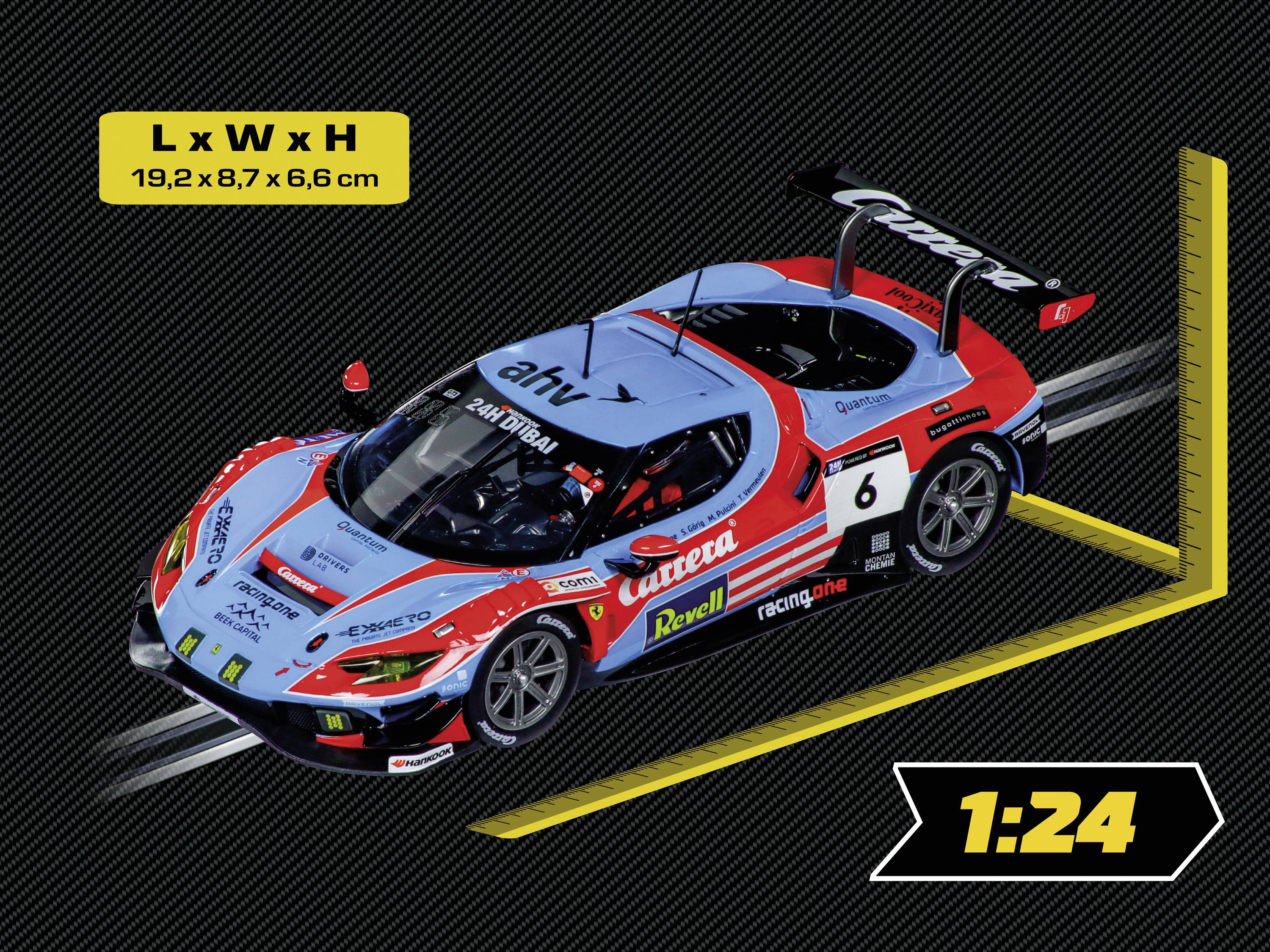 Spielzeugauto-Modell im Maßstab 1:24, rot und blau, mit Sponsorenlogos. Abmessungen: 19,2 x 8,7 x 6,6 cm.