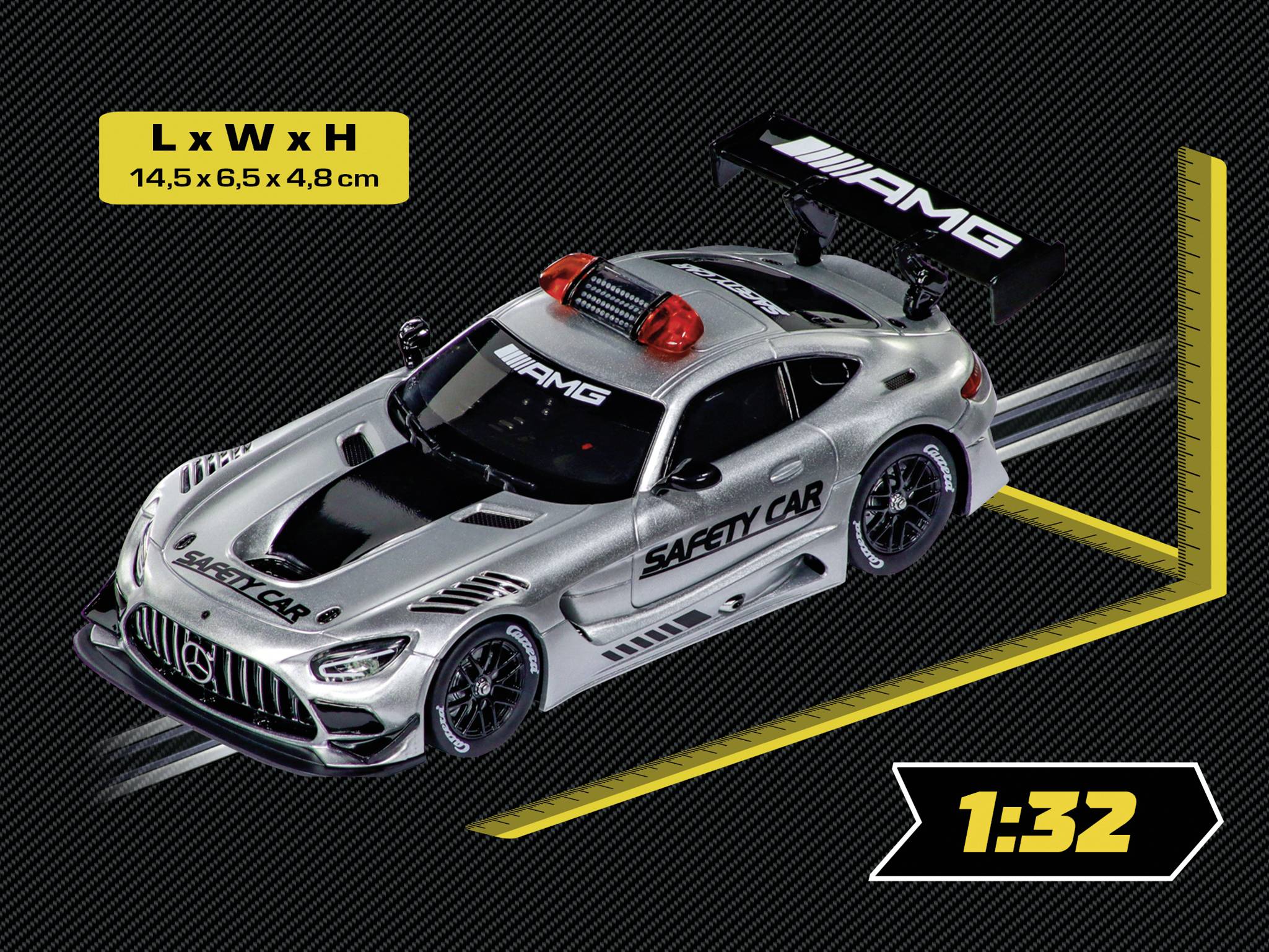 Modellfahrzeug im Maßstab 1:32, silberner AMG Safety Car, Abmessungen 14,5 x 6,5 x 4,8 cm. Schwarzer Spoiler und rote Lichter.