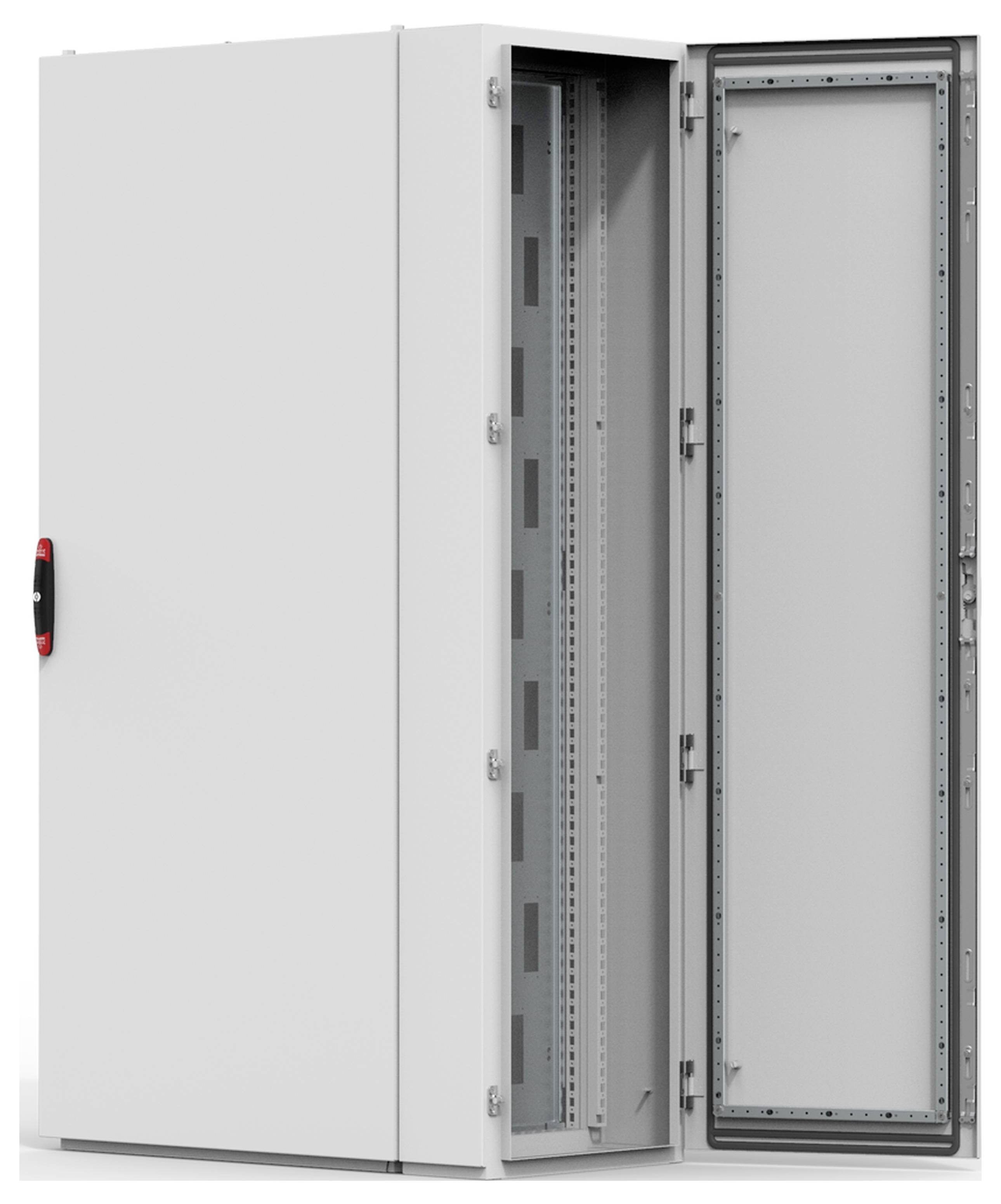 Ein offener Server- oder Schaltschrank mit sichtbaren Montagestellen und Türen, die nach rechts aufgeschwenkt sind.