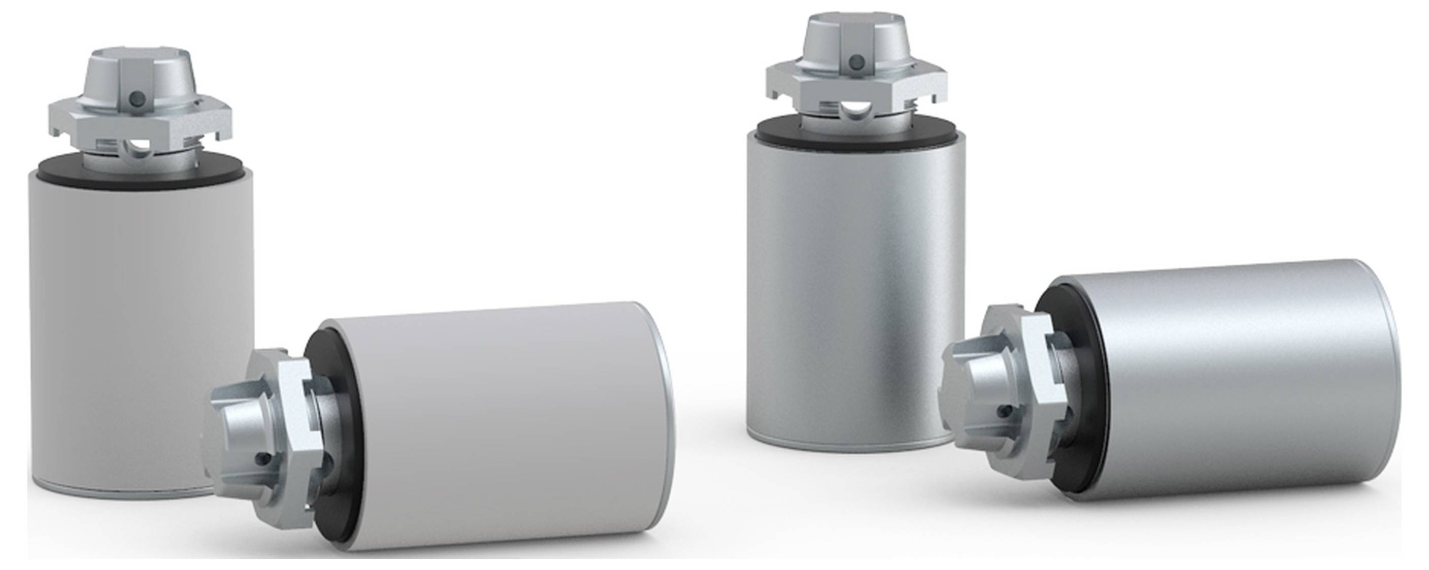 Vier zylindrische Lager mit Befestigungsteilen in verschiedenen Winkeln auf einer weißen Fläche angeordnet.