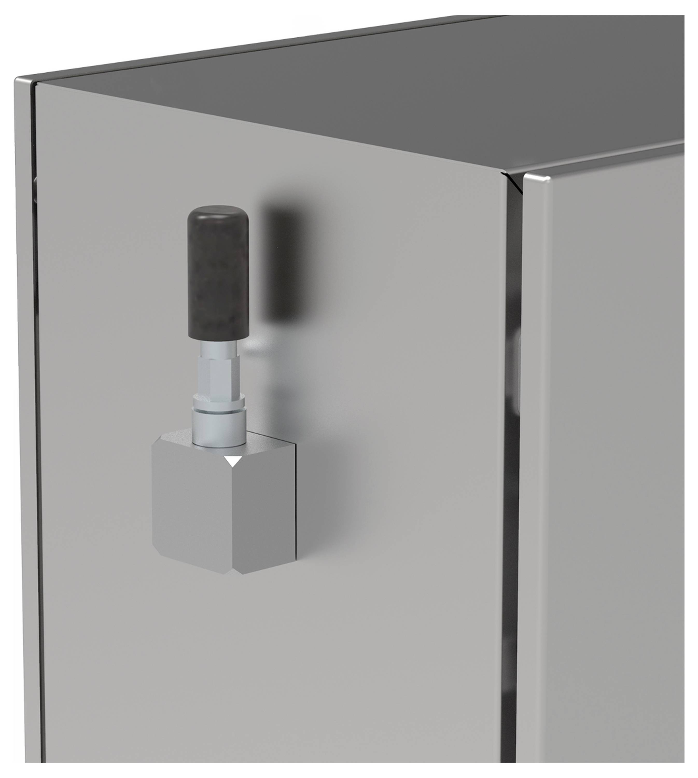 Silberner Schaltkasten mit schwarzem Schalter an der Seite, glänzende Oberfläche, industrielles Design.