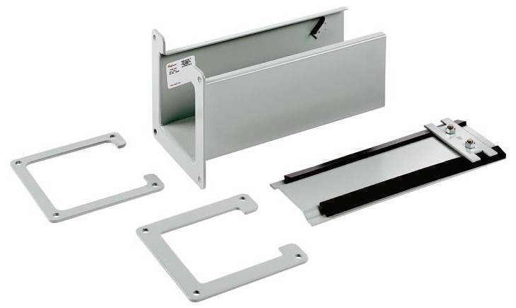 Metallisches Gehäusekit mit abnehmbarem Deckel und vier rechteckigen Rahmen. Ideal für elektronische Schutzanwendungen.