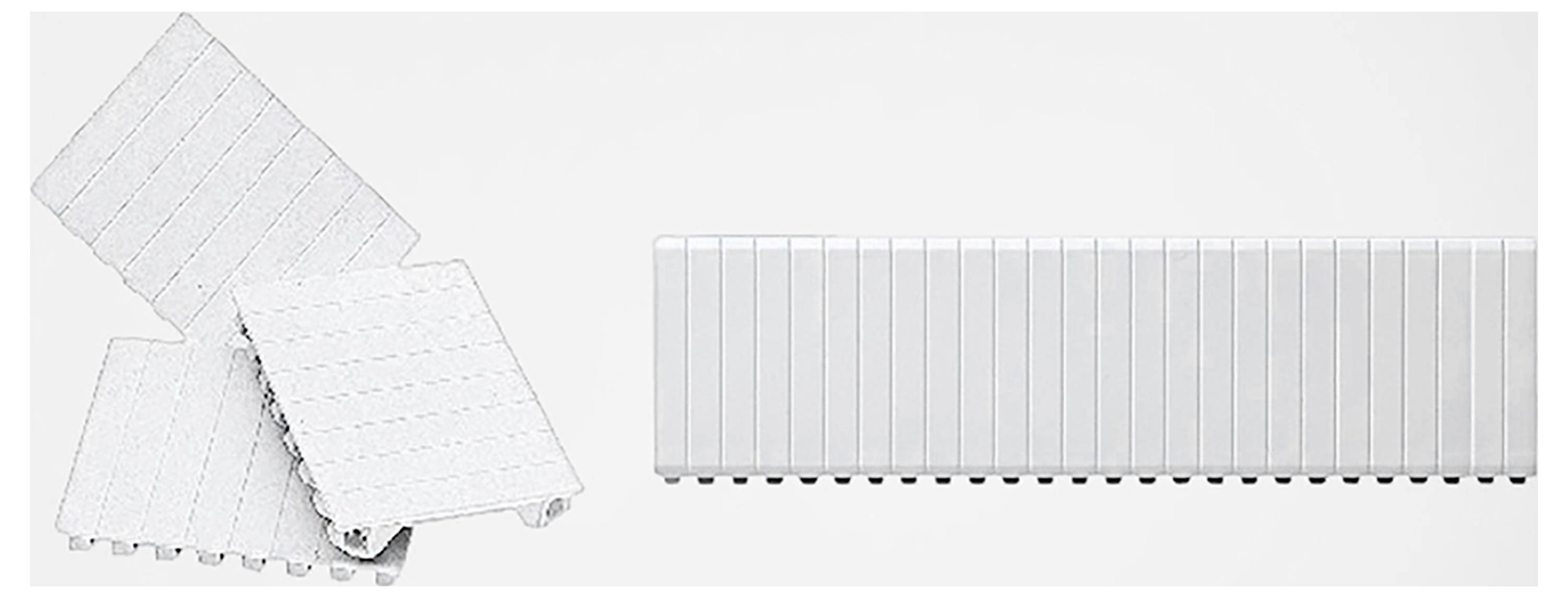 Weiße Bodenstauraumplatten und ein Heizkörperpaneel nebeneinander. Die Platten sind gestapelt und die Rillenstruktur ist sichtbar.