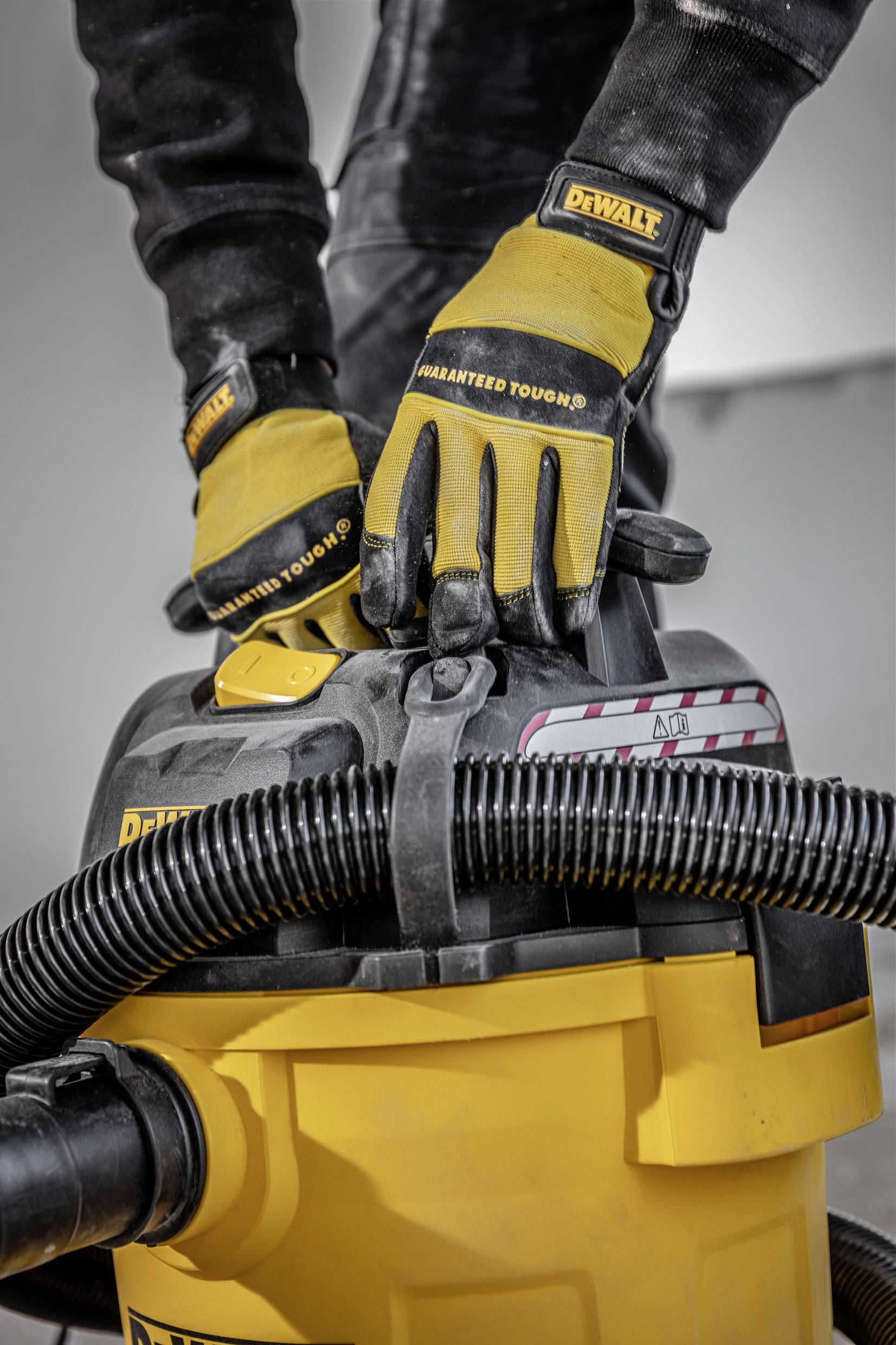 DEWALT DXV20PB Nass-/Trockensauger 1050W 20l