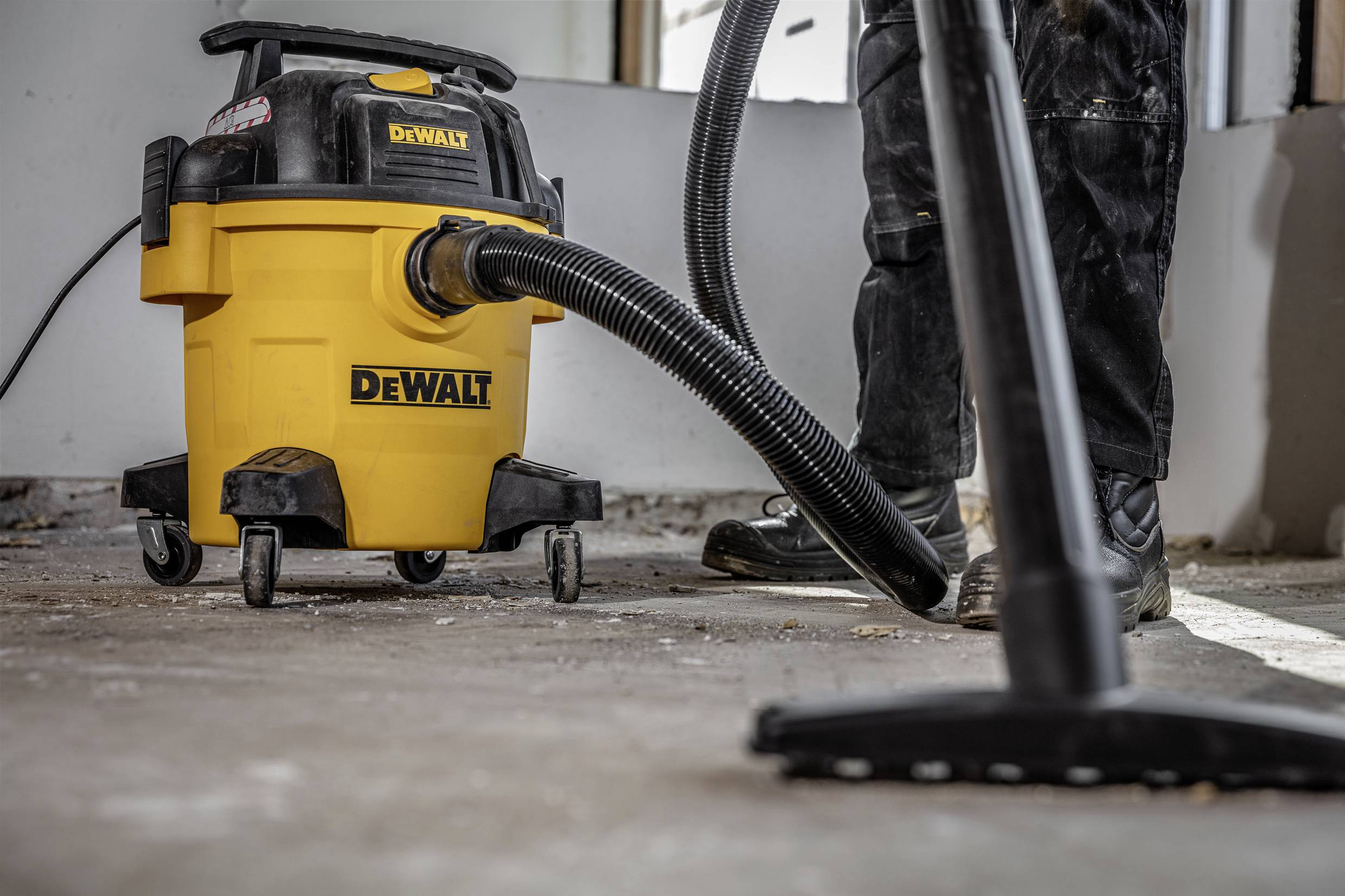 DEWALT DXV20PB Nass-/Trockensauger 1050W 20l