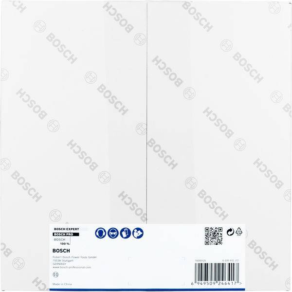 Weiße Verpackung einer Bosch-Waschmaschine mit blauen und schwarzen Details, enthält Produktinformationen und Barcodes. Bosch-Logo wiederholt auf Hintergrund.