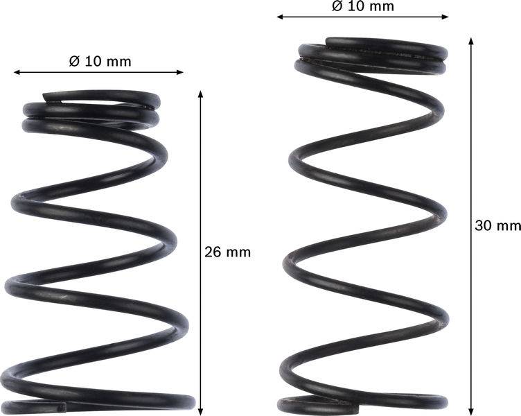 Zwei schwarze Spiralfedern; links 26 mm hoch, rechts 30 mm hoch. Beide haben einen Durchmesser von 10 mm.