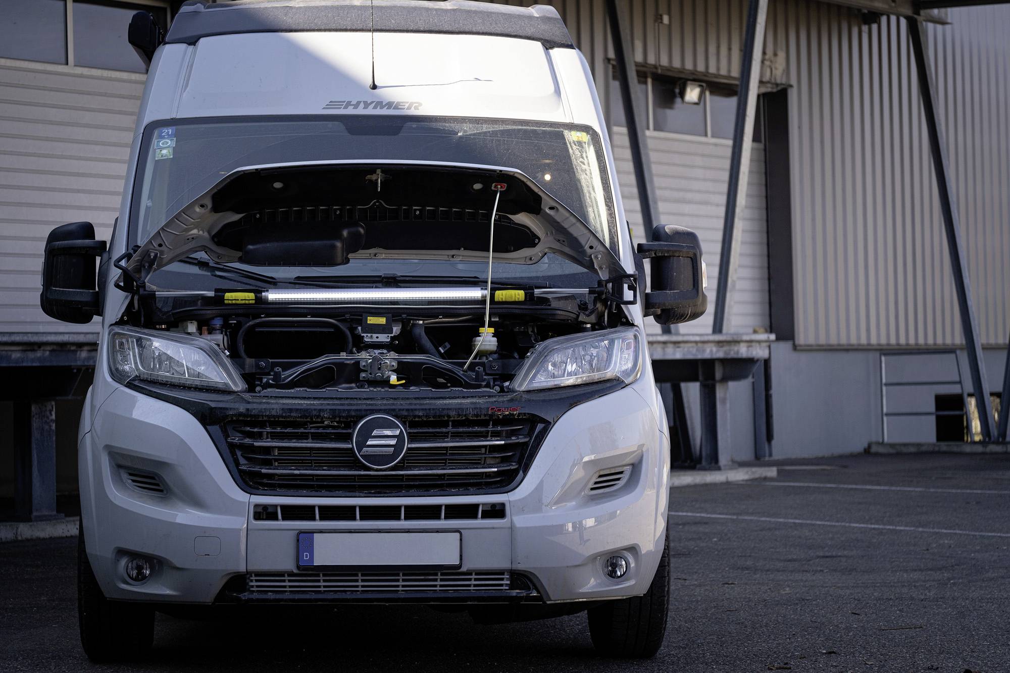 DÖRR 980382 Vario XL-2000 LED Arbeitsleuchte akkubetrieben 1200lm Anzahl mitgelieferte Akkus 4, 10 Std. Laufzeit