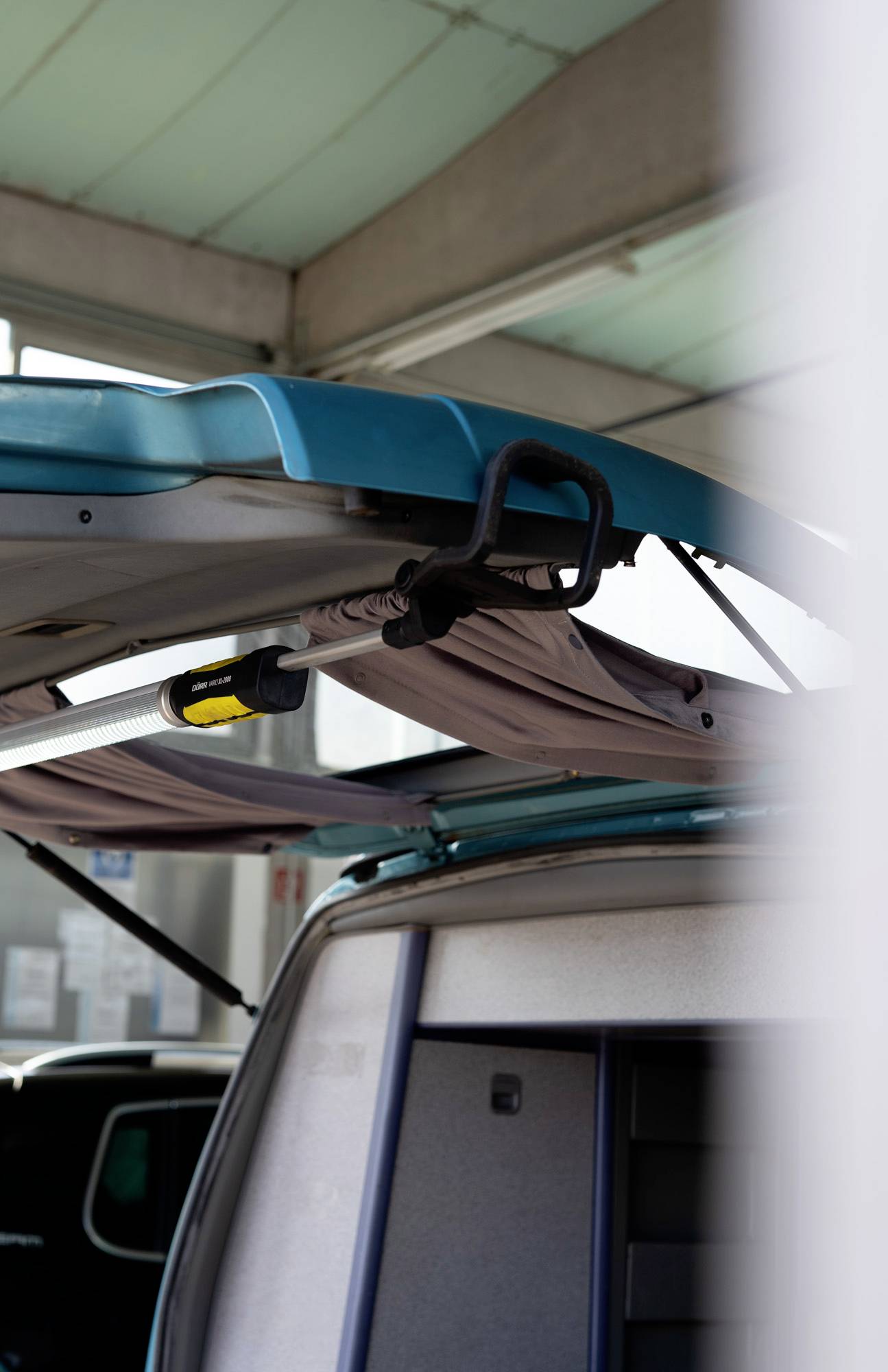 DÖRR 980382 Vario XL-2000 LED Arbeitsleuchte akkubetrieben 1200lm Anzahl mitgelieferte Akkus 4, 10 Std. Laufzeit