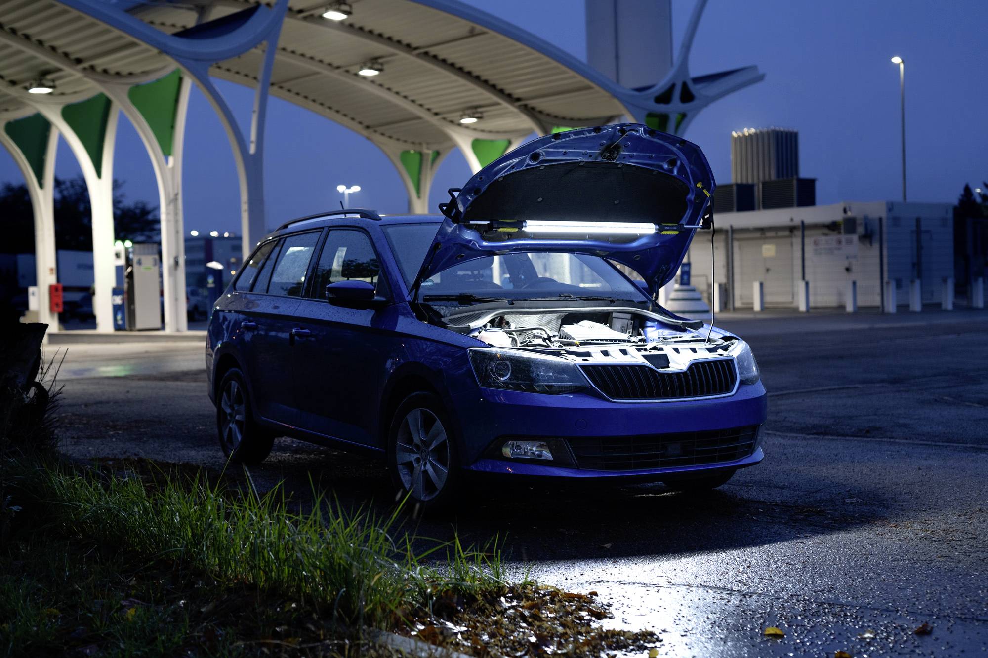 DÖRR 980382 Vario XL-2000 LED Arbeitsleuchte akkubetrieben 1200lm Anzahl mitgelieferte Akkus 4, 10 Std. Laufzeit