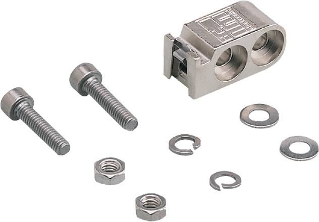 Eine Schraube, zwei Muttern, vier Unterlegscheiben und ein Metallblock gegen schwarzen Hintergrund, dargestellt für Montagezwecke.