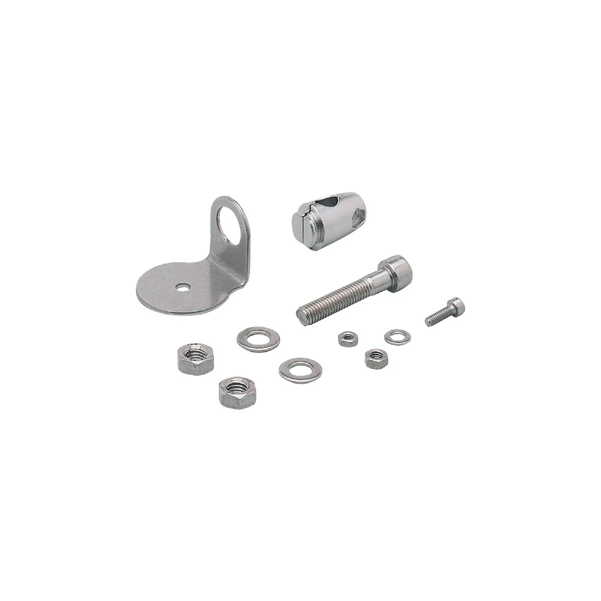 Metallteile auf schwarzem Hintergrund: Schrauben, Muttern, Unterlegscheiben und Halterung. Geeignet für Montage- oder Reparaturarbeiten.