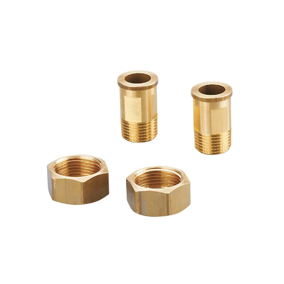 Vier goldene Messingadapter, je zwei aufrecht und zwei liegend, vor schwarzem Hintergrund.