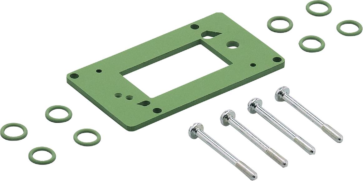 Grüne rechteckige Metallplatte mit Löchern und drei danebenliegenden silbernen Schrauben. Technisches Bauteil zur Montage.