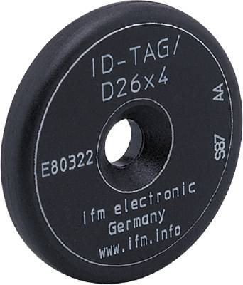 Elektronisches ID-Tag in Scheibenform mit der Aufschrift 'ID-TAG/D26x4', hergestellt in Deutschland von ifm electronic, Hinweis 'www.ifm.info'.