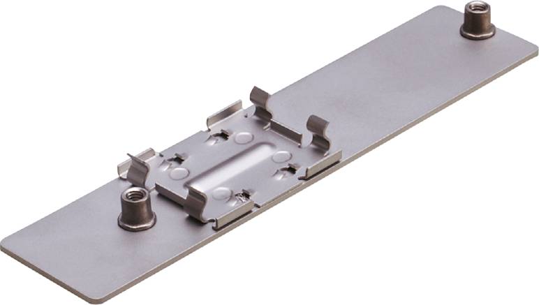 Metallbefestigungselement mit Schraubgewinde auf einer flachen Platte, möglicherweise für industrielle oder bauliche Anwendungen.