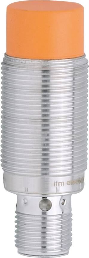 Ein Stapel silberner Metallblechdosen ohne Beschriftung.