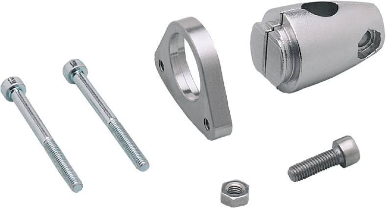 Metallteile für Maschinenbau: Flanschadapter, Schraube, Mutter, und weiteres zylindrisches Bauteil. Eignen sich für Verbindungsmontage.