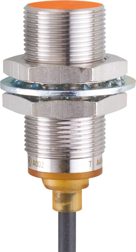 Metallsensor in Nahaufnahme, zylindrische Form, Gewinde oben, geeignet für industrielle Anwendungen zur Erfassung von Position oder Nähe.