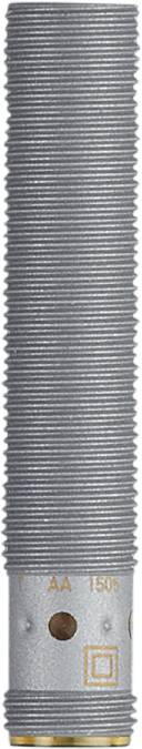 Nahaufnahme eines silbernen Metallgewindes, das übereinander angeordnete, kreisförmige Rillen zeigt.