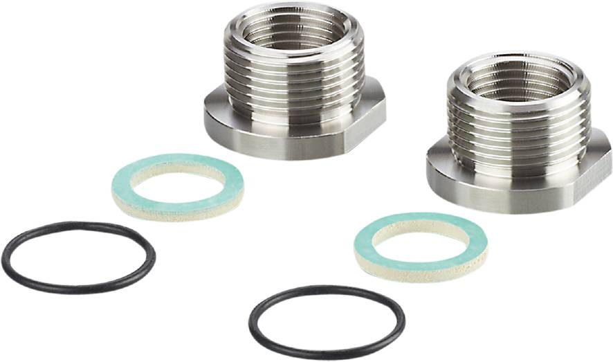 Zwei Metallgewindeadapter mit jeweils einem Dichtungsring und einer Dichtungsscheibe, verwendet zur Abdichtung von Rohrverbindungen.