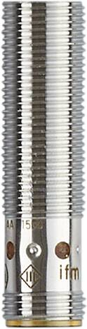 Nahaufnahme eines Metallgewindes, zeigt die spiralförmige Struktur und feinen Details der Schraubung.