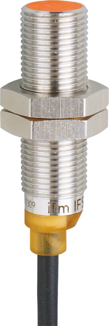 Sensor mit metallischem Gewinde und gelbem Gehäuse, geeignet für industrielle Anwendungen. Deutliche Markierung mit 'ifm'.