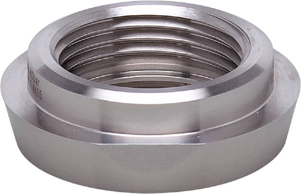Metallmutter mit Innengewinde, möglicherweise Teil eines Maschinen- oder Rohrsystems. Glänzende Oberfläche, zeigt industrielle Anwendung.