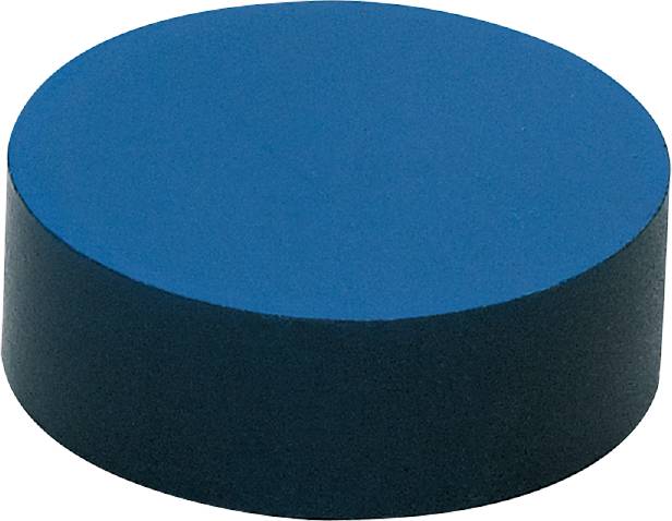 Ein blauer Hockeypuck auf weißem Hintergrund, dargestellt aus seitlicher Perspektive.