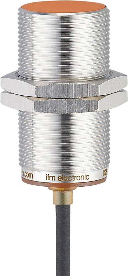 Ein zylindrischer Sensor von ifm electronic, mit Metallgewinde und goldfarbener Basis, geeignet für industrielle Anwendungen.
