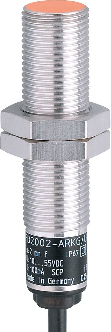 Silberne Sechskantmutter und Schraube in Nahaufnahme, konzentriert auf das Gewinde und die Kanten der Mutter.