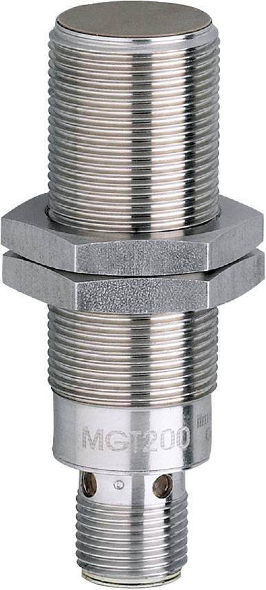 Zylindrischer Metallsensor mit Schraubgewinde und zwei Kontermuttern, geeignet für präzise industrielle Anwendungen.