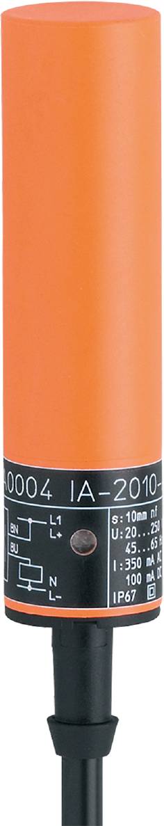 Orange Spraydose mit schwarzem Etikett, Text ’JA-2010-’.