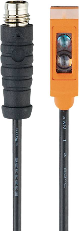 Zwei nebeneinanderliegende Kabelenden, eins mit schwarzem Stecker und das andere mit orangem Stecker, auf weißem Hintergrund.