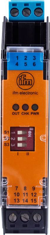 Orangener elektronischer Sensor mit drei Anzeigen: OUT, CHK, PWR, und einem Schalter S1 unten. Anzeige zeigt ON und 1.