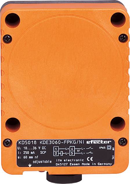 Ein orangefarbenes Gerät mit schwarzem Typenschild unten. Aufschrift: 'KD5018', 'KDE3060-FPKG/NI'. Gerätetyp und Details sichtbar.