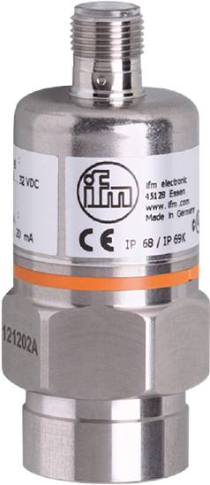 Ein silbernes, zylindrisches Gerät mit orangem Band, zeigt Markenlogo 'ifm', CE-Kennzeichnung, Schutzklassen IP 68/IP 69K und Herstelleradresse.