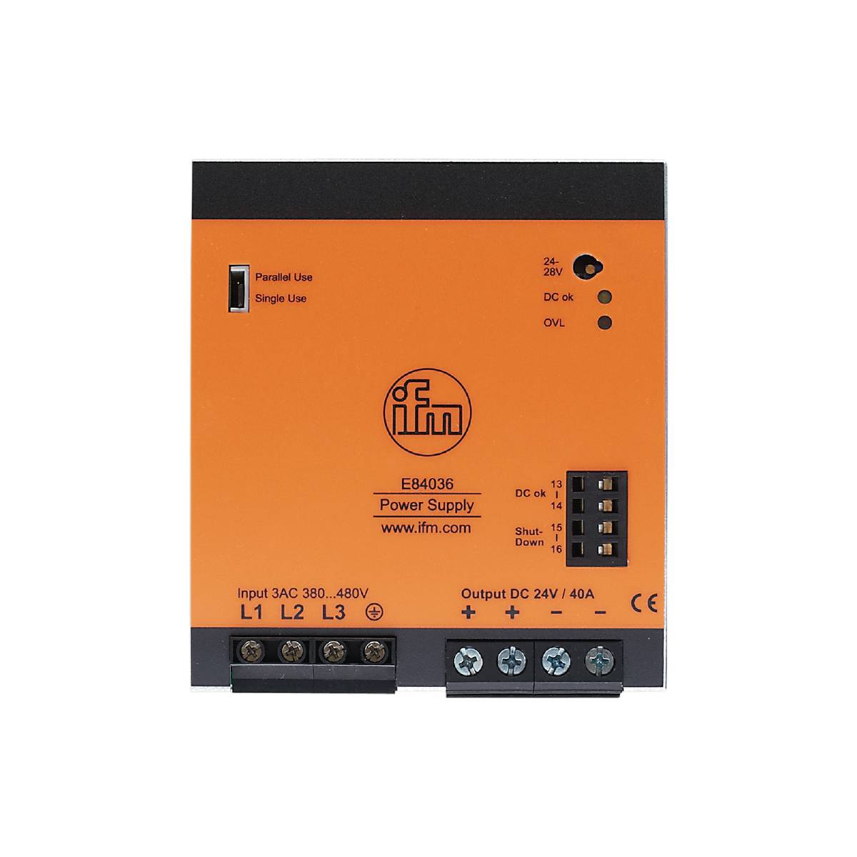 Das Bild zeigt ein orangefarbenes Netzteil der Marke 'ifm' mit Modellnummer E84036. Es hat Anschlüsse für DC-Ausgang und LED-Anzeigen.