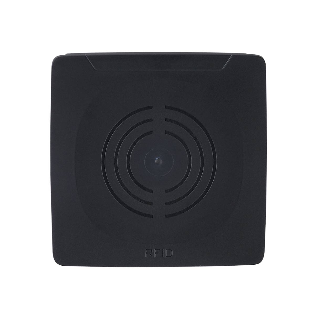 Ein quadratisches RFID-Lesegerät in Schwarz mit konzentrischen Kreisen in der Mitte, vor einem schwarzen Hintergrund.