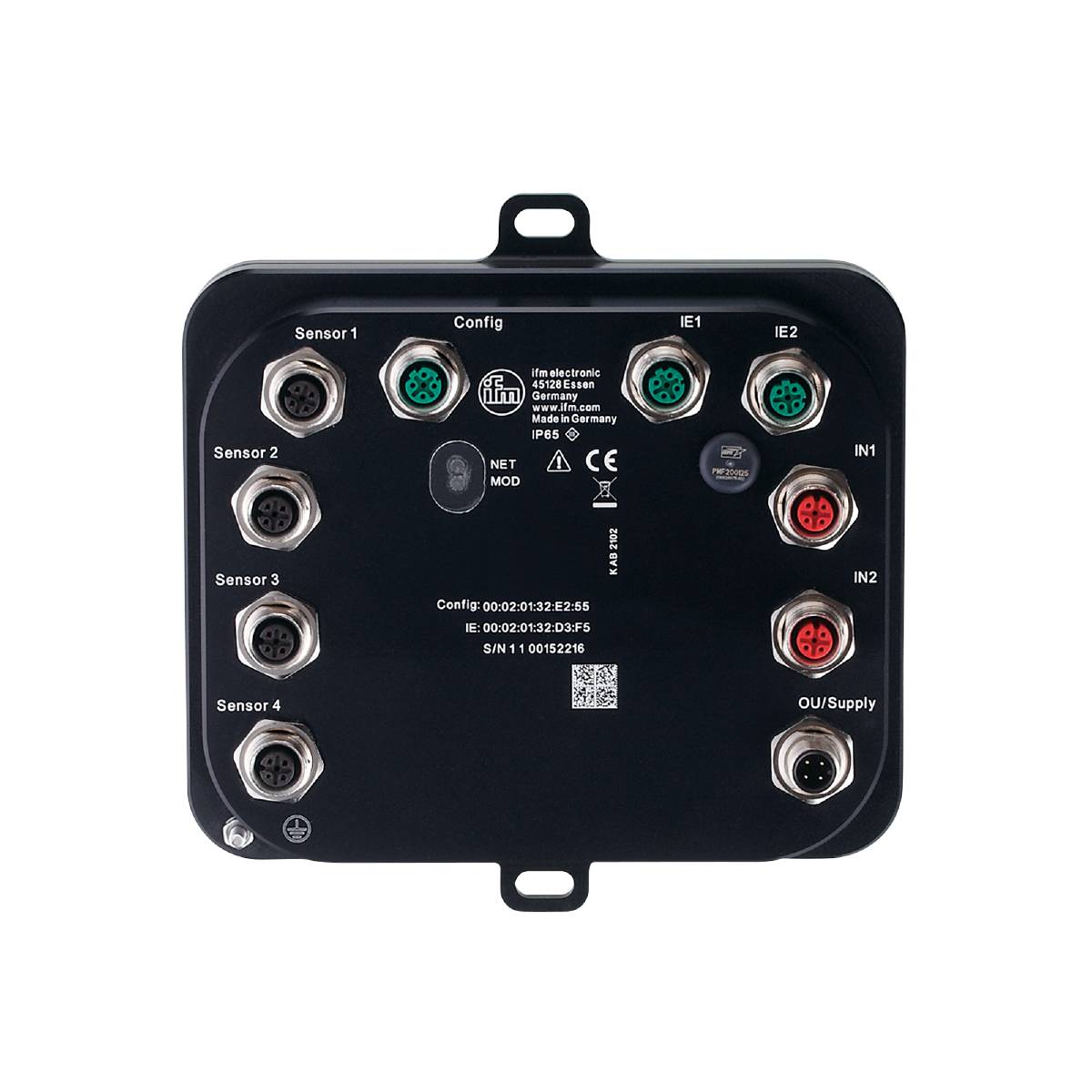 Ein schwarzes elektronisches Gerät mit mehreren Anschlüssen für Sensoren und Eingänge. Aufkleber zeigen Symbole und Spezifikationen.