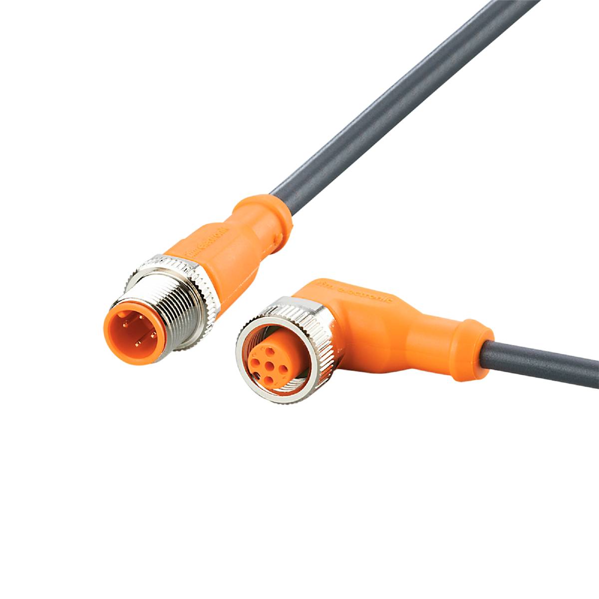 Orange Kabel mit zwei metallischen Steckverbindungen an den Enden auf schwarzem Hintergrund.