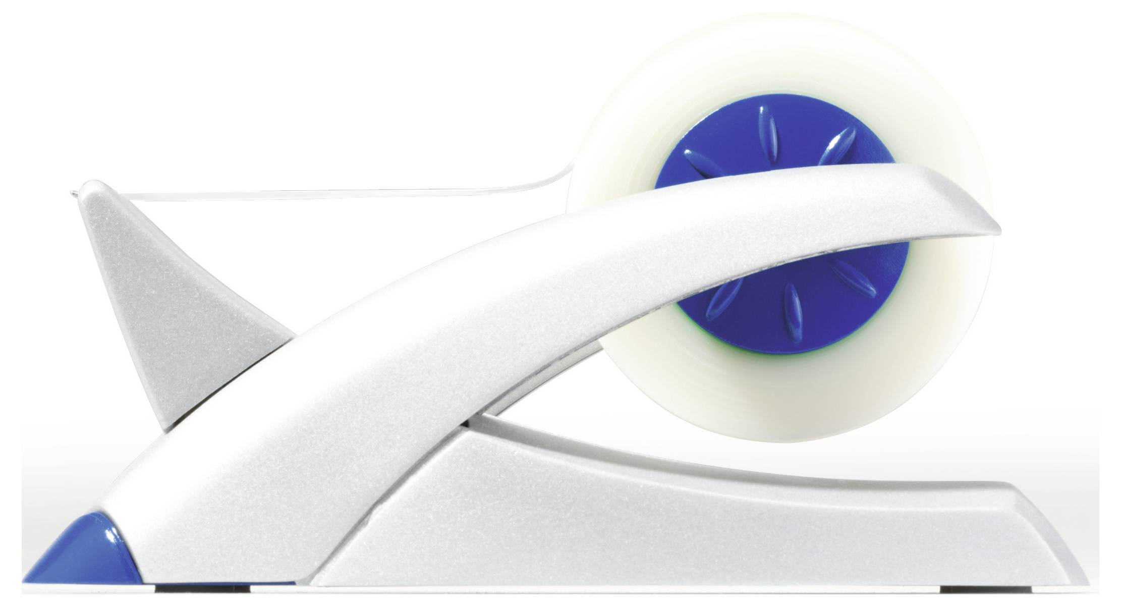 Ein silberner Klebebandabroller mit blauer Spule und weißem Klebeband, zur Verwendung auf Schreibtischen oder in Büros.