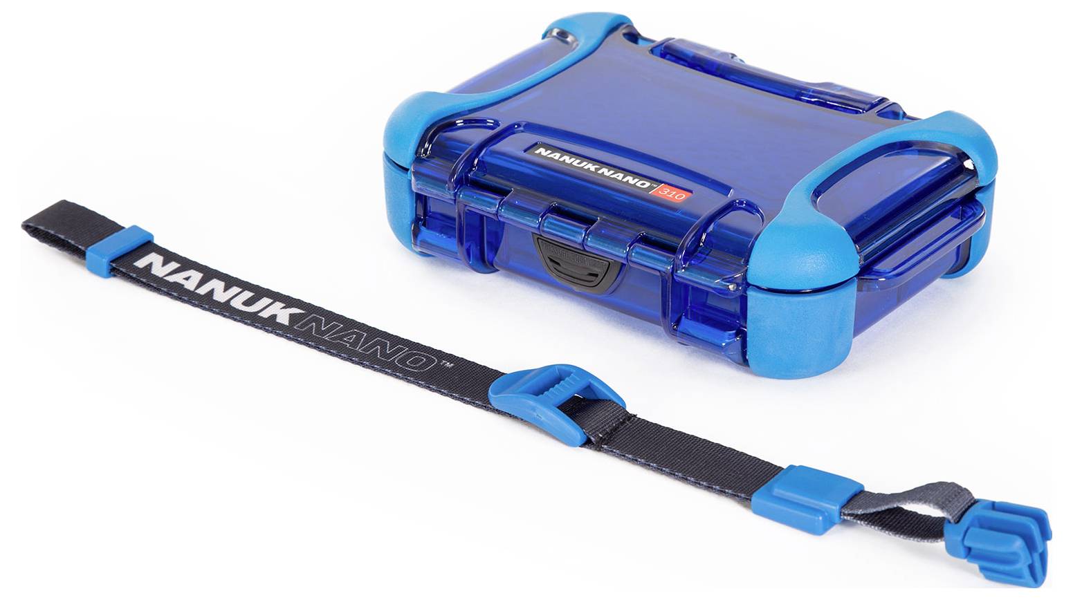 Kleiner blauer Schutzkoffer mit durchsichtigem Deckel und gewebtem Trageriemen daneben.