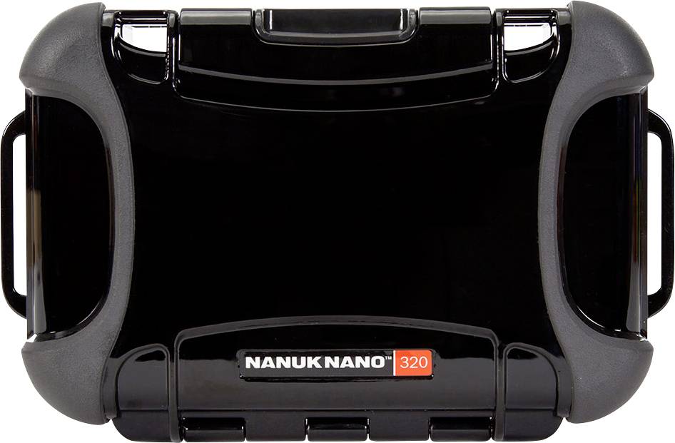 Schwarzes Nanuk Nano 320 Hardcase mit robustem Design, abgerundeten Ecken und einem markanten roten Logo auf der Vorderseite.