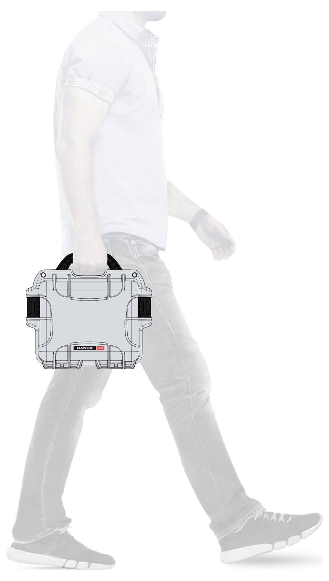 Eine Person, deren Gesicht nicht sichtbar ist, trägt einen robusten, grauen Koffer mit dunklen Griffen in der rechten Hand.