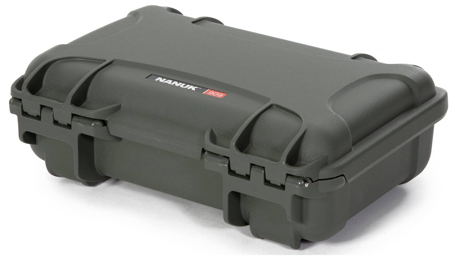 Ein robuster, schwarzer Schutzkoffer mit Scharnierverschluss, geeignet für den sicheren Transport empfindlicher Ausrüstung.