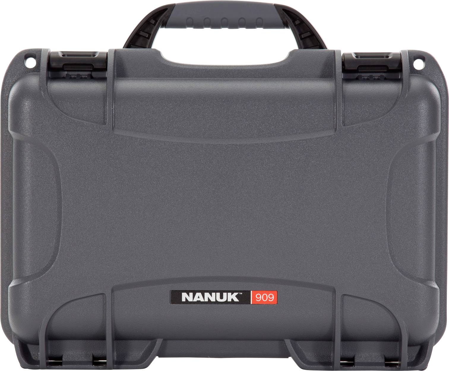 Ein grauer, robuster Transportkoffer mit schwarzem Griff und schwarzen Verschlüssen. Aufschrift: 'NANUK 909'.