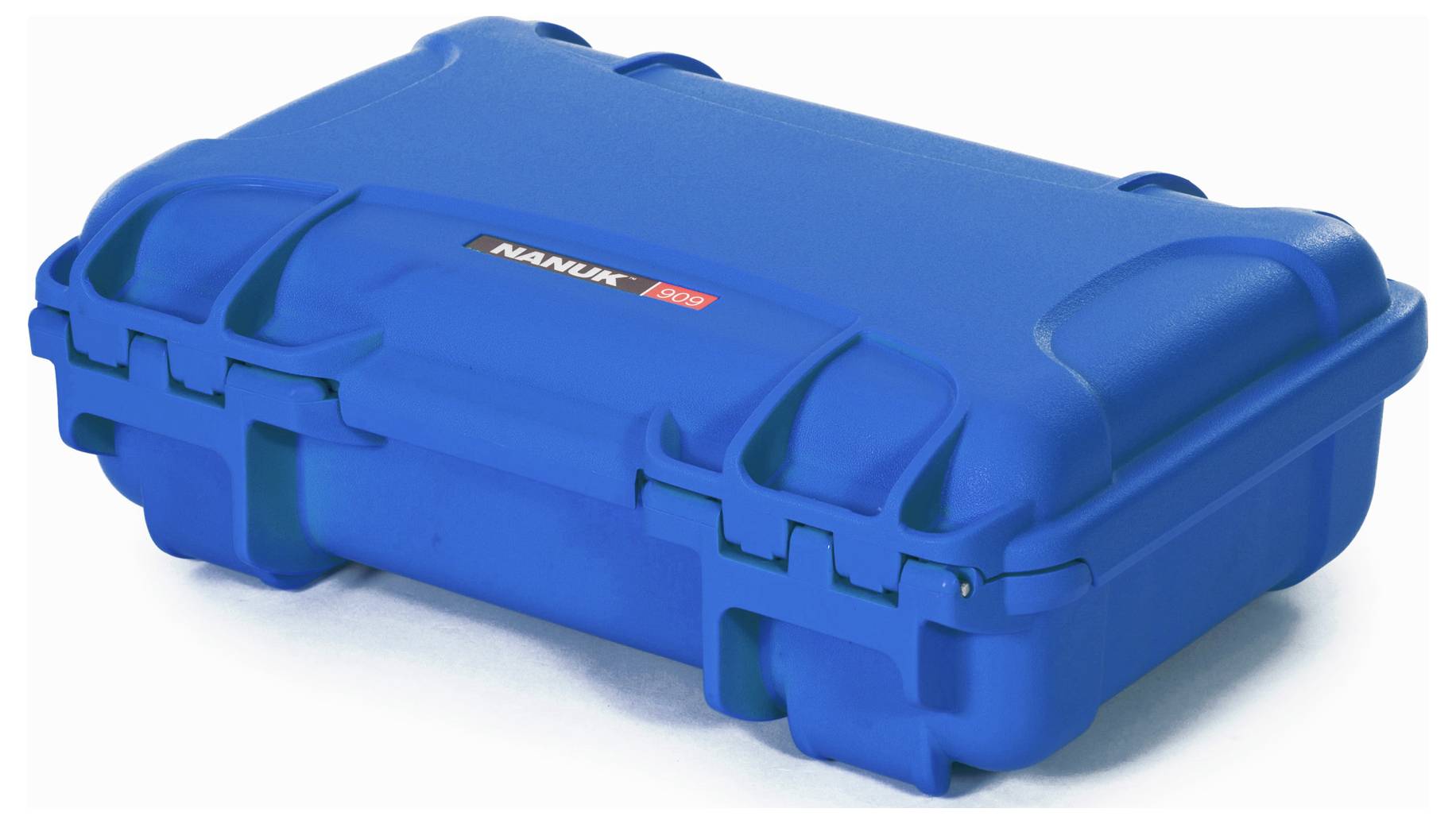 Ein blauer, robuster Kunststoffkoffer mit abgerundeten Ecken und einem verschließbaren Deckel, geeignet für den Transport und Schutz von Gegenständen.